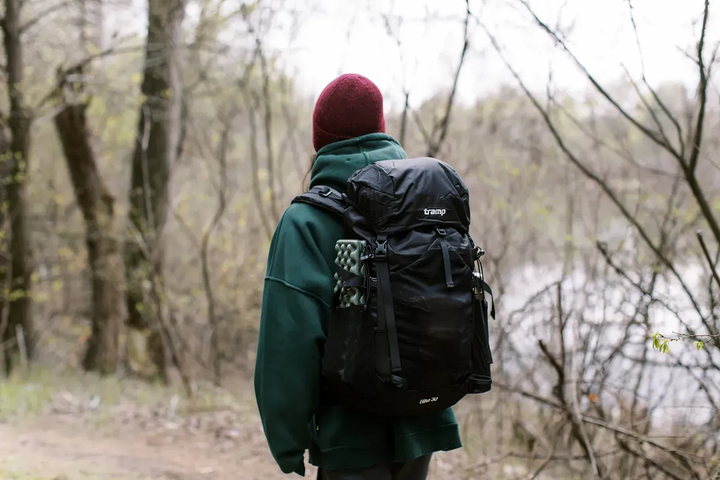 Рюкзак туристичний Tramp Hike 30 л, трекінговий, з дощовиком, для походів і міста (UTRP-058-black) - Фото 4 Рюкзак туристичний Tramp Hike 30 л, трекінговий, з дощовиком, для походів і міста (UTRP-058-black) - изображение 4
