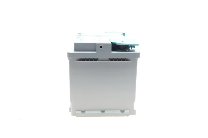 Акумулятор BOSCH 0092S5A080 Audi A4, 100; Volkswagen Passat, Touareg, Transporter, Golf; BMW 1 Series; Peugeot 406; Opel Astra; Volvo S80; Porsche 911; Chevrolet Cruze; Fiat Doblo; Hyundai I40; Mercedes Vito 13598117AFF, 1201048, 1201090 - изображение 5