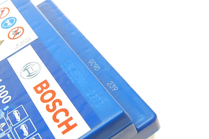 Акумулятор BOSCH 0092S40001 BMW i3; Fiat Panda, Punto, Doblo, 500, Grande Punto; Dacia Logan; Citroen C1, C2, C4; Peugeot 108, 107, 307; Seat Ibiza 000915105AB, 61217567385, 61217593089 - изображение 3