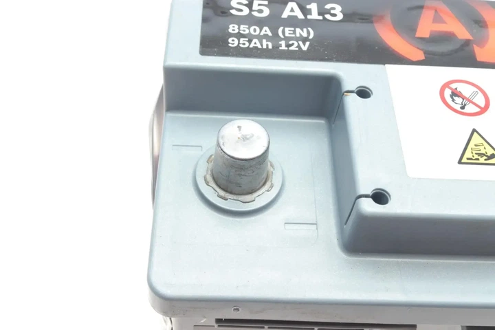 Акумулятор BOSCH 0092S5A130 BMW 5 Series, 7 Series, X5; Audi A7, Q5, A6; Jaguar XF; Mercedes S-Class, G-Class; Land Rover Range Rover, Discovery; Renault Master; Volkswagen Crafter; Peugeot Boxer; Ford Transit 30695142, 30696118, 30745773 - изображение 5