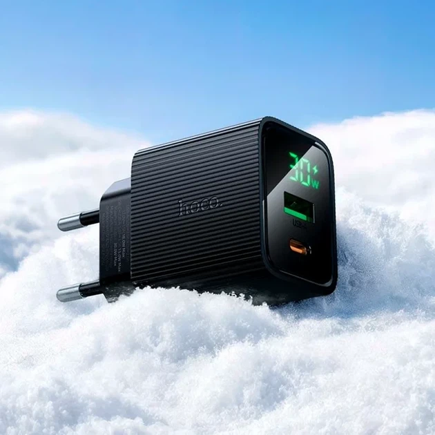 Зарядний пристрій Hoco CS84A 30Вт USB-C USB-A чорний з цифровим дисплеєм для смартфонів і планшетів - Фото 4 Зарядний пристрій Hoco CS84A 30Вт USB-C USB-A чорний з цифровим дисплеєм для смартфонів і планшетів - зображення 4
