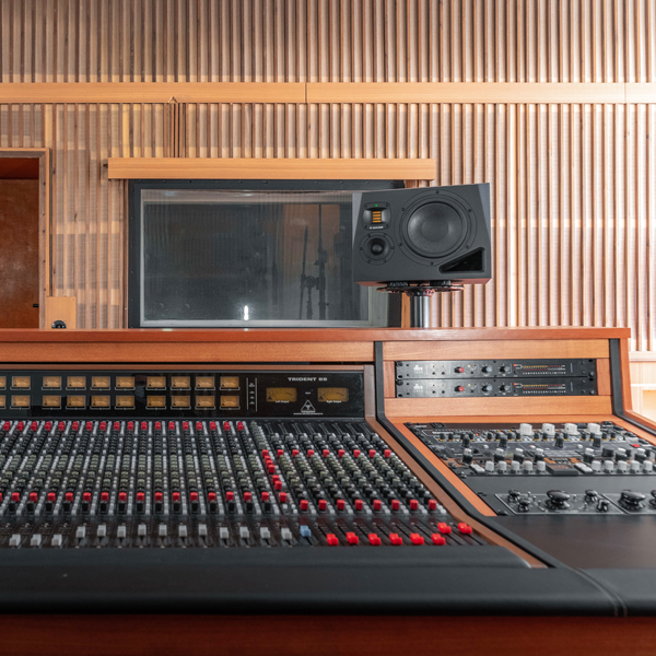 Monitor studyjny ADAM Audio A8H Right (4260113134818) - obraz 7