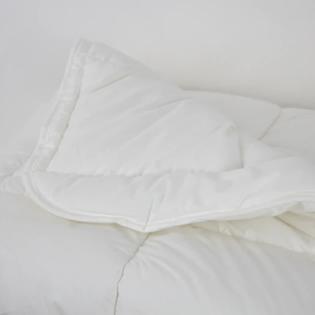 Одеяло всесезонное евро COTE BLANC Wool 200×210 см овечья шерсть хлопок батист 300 г/м² (1-00196_00000) - Фото 5 Одеяло всесезонное евро COTE BLANC Wool 200×210 см овечья шерсть хлопок батист 300 г/м² (1-00196_00000) - изображение 5