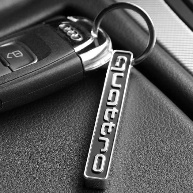 Брелок для ключей металлический ауди AUDI Quattro - Фото 1 Брелок для ключей металлический ауди AUDI Quattro - изображение 1