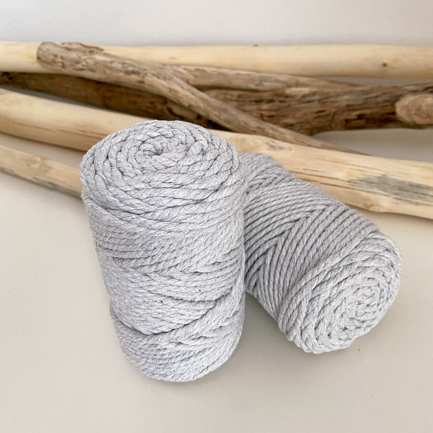 Шнур кручений YarnArt macrame rope 3мм світло-сірий 250г (№756) - Фото 2 Шнур кручений YarnArt macrame rope 3мм світло-сірий 250г (№756) - изображение 2