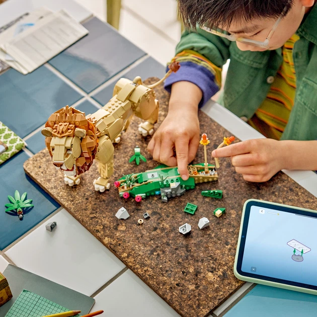 Конструктор LEGO Creator Дикі тварини: Величний лев 839 деталей (31386) - зображення 7