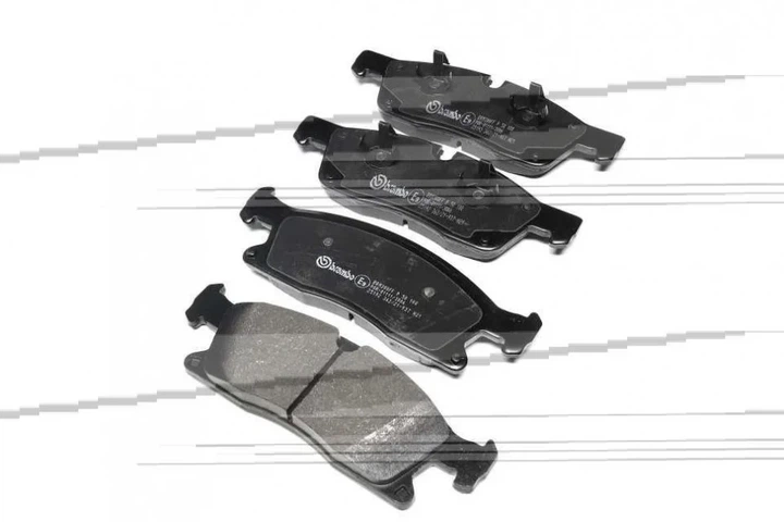 Гальмівні колодки BREMBO P50108 Mercedes GLS-Class, GL-Class, M-Class, GLE-Class A0074208120, A0064203920, 0074208120 - зображення 2
