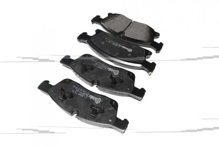 Гальмівні колодки BREMBO P50108 Mercedes GLS-Class, GL-Class, M-Class, GLE-Class A0074208120, A0064203920, 0074208120 - зображення 4