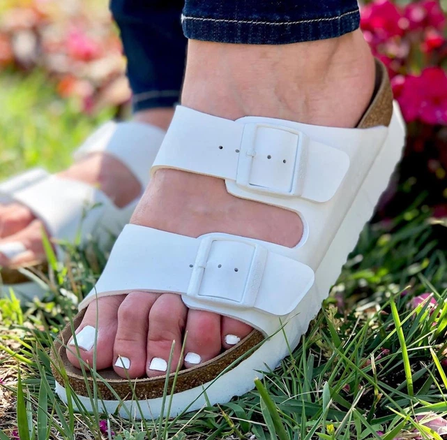 【足元もおしゃれに】ベゼル×ペインターコラボ 27cm ホワイト Женские шлепанцы BIRKENSTOCK PAPILLIO ARIZONA GROOVED VEGAN1018581
