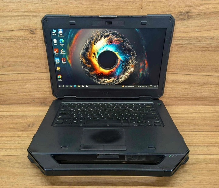 Защищенный ноутбук Dell Latitude 14 Rugged 5414 / 14" (1920x1080) IPS / Intel Core i5-6300U (2 (4) ядра по 2.4 - 3.0 GHz) / 8 GB DDR4 / 256 GB SSD / Intel HD Graphics 520 / VGA / WebCam / Windows 10 б/у + Подарок Беспроводная мышь / USB - изображение 2