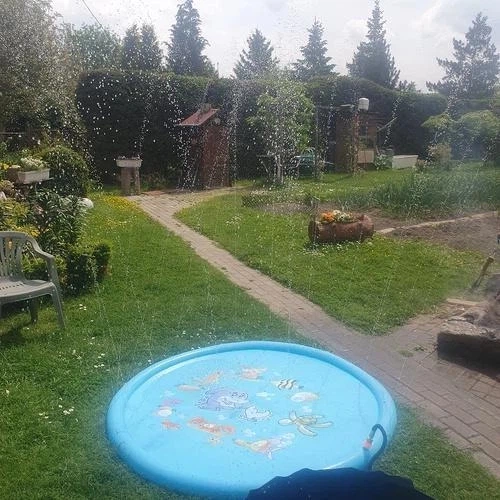 Детский водяной коврик-фонтан Kruzzel 25478 165 см для игр на улице и охлаждение летом - изображение 8