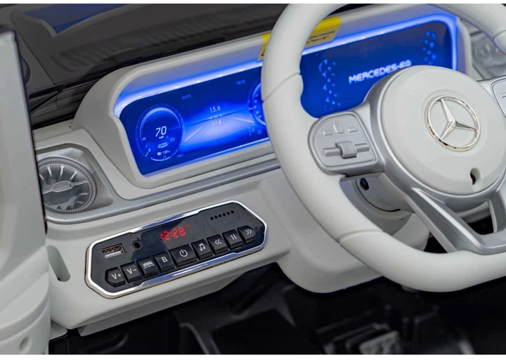 Електромобіль для дітей Mercedes Benz EQG чорний PA.JJ2088.CZ (5903864942477) - зображення 3