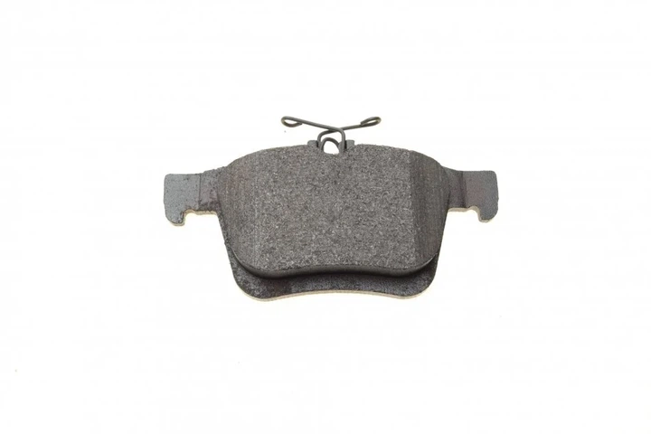 Комплект гальмівних колодок BOSCH 0 986 494 659 Volkswagen Golf, Touran, T-Roc; Audi A3, TT; Seat Leon 8V0698451B, 3Q0698451M, 3Q0698451N - изображение 4