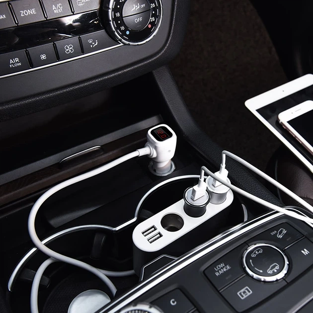 Автомобільний зарядний пристрій HOCO Z13 LCD one-pull-three car charger Silver - Фото 3 Автомобільний зарядний пристрій HOCO Z13 LCD one-pull-three car charger Silver - изображение 3