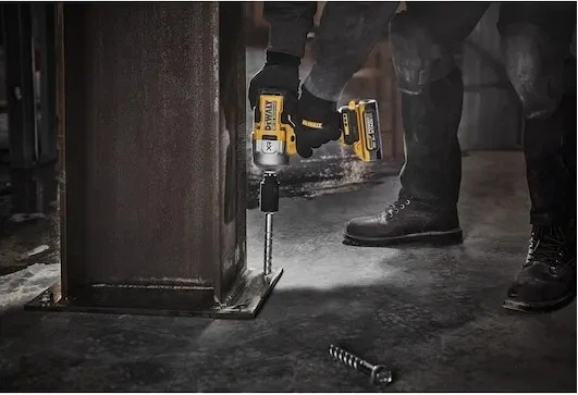 Акумуляторний ударний гайковерт DeWalt POWERSTACK 18V 1/2" 1626 Нм з 2 акумуляторами 5 Аг (DCF961H2T-QW) - зображення 7