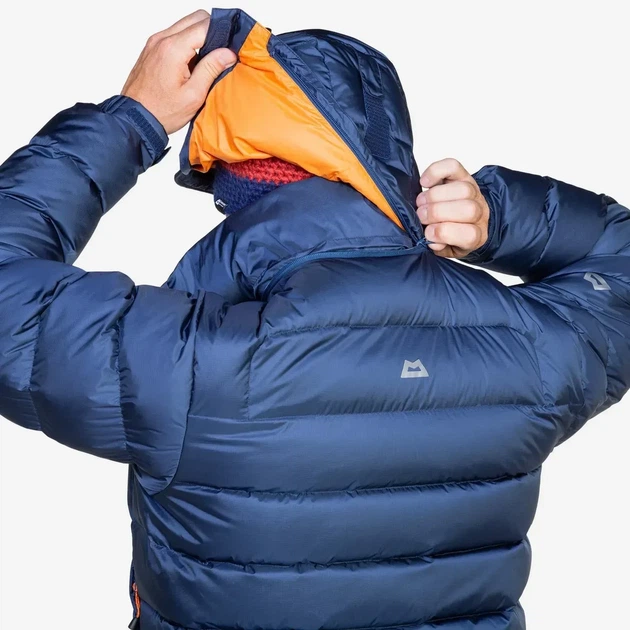 Куртка Mountain Equipment Lightline Men's Jacket (Маджоліка синя S) пух 90/10 700 водонепроникність 1600mm (ME-000148.01635.S) - Фото 7 Куртка Mountain Equipment Lightline Men's Jacket (Маджоліка синя S) пух 90/10 700 водонепроникність 1600mm (ME-000148.01635.S) - зображення 7