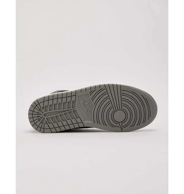 Жіночі кросівки Air Jordan 1 Retro High Og FD4810-010 шкіряні чорні з срібним Розмір 40.5 - изображение 5