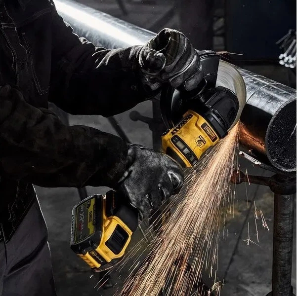 Акумуляторна кутова шліфувальна машина DeWalt 54V FlexVolt 180 мм без акумулятора та зарядного пристрою (DCG440N-XJ) - зображення 3