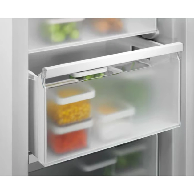 Морозильна камера ELECTROLUX EUN7NE18S - зображення 5