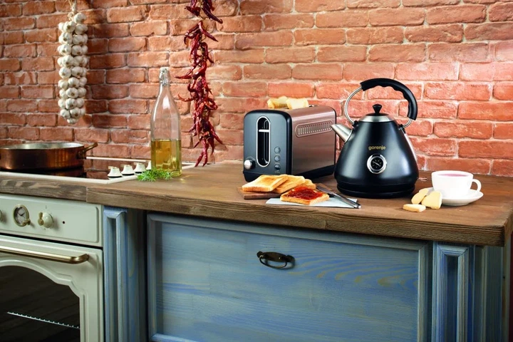 Електрочайник Gorenje 1.7л, пластик, чорний (00109473) - изображение 2