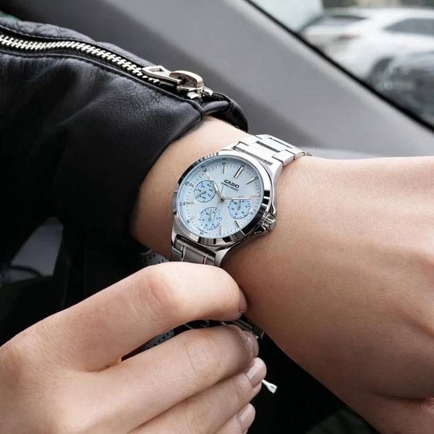 Наручний годинник Casio LTP-V300D-2A - изображение 3