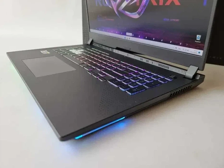 Ноутбук Asus ROG STRIX G17 G713 R9 7940HX/RTX 4070/RAM 16GB/SSD 512GB/QHD 240Hz Б\В - Б/У - Фото 3 Ноутбук Asus ROG STRIX G17 G713 R9 7940HX/RTX 4070/RAM 16GB/SSD 512GB/QHD 240Hz Б\В - Б/У - изображение 3