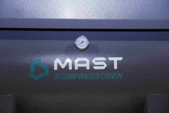 Гвинтовий компресор Mast LZN-20 COMBO inverter (Осушувач + ресивер 500 л) - Фото 4 Гвинтовий компресор Mast LZN-20 COMBO inverter (Осушувач + ресивер 500 л) - зображення 4