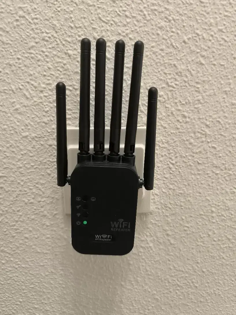 Потужний дводіапазонний Wi-Fi ретранслятор 1200 Мбіт/с, підсилювач сигналу вай-фай для дому/дачі, повторювач для роутера 2.4/5 ГГц, репітер з 6 антенами, покриття до 300 м², Black - зображення 11