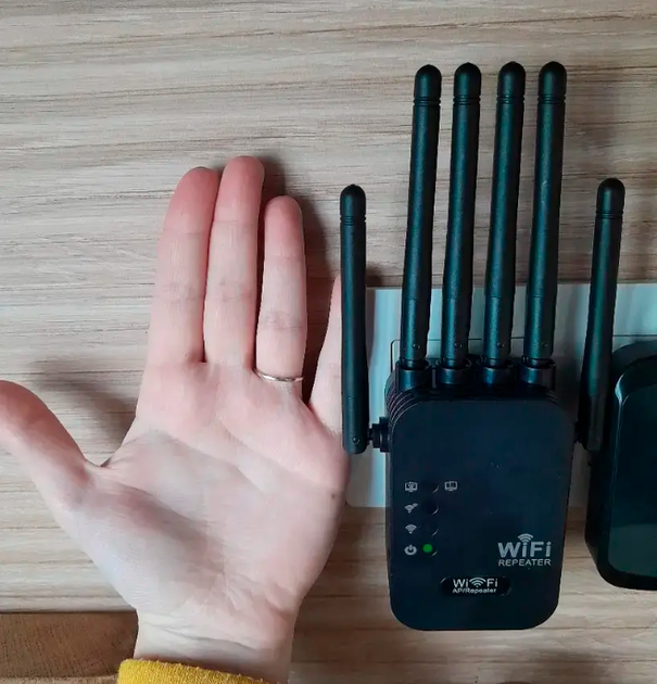 Потужний дводіапазонний Wi-Fi ретранслятор 1200 Мбіт/с, підсилювач сигналу вай-фай для дому/дачі, повторювач для роутера 2.4/5 ГГц, репітер з 6 антенами, покриття до 300 м², Black - зображення 12