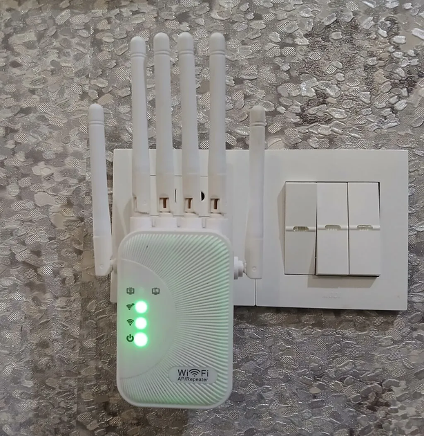 Потужний дводіапазонний Wi-Fi ретранслятор 1200 Мбіт/с, підсилювач сигналу вай-фай для дому/дачі, повторювач для роутера 2.4/5 ГГц, репітер з 6 антенами, покриття до 300 м², White - зображення 11