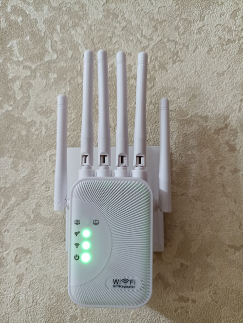Потужний дводіапазонний Wi-Fi ретранслятор 1200 Мбіт/с, підсилювач сигналу вай-фай для дому/дачі, повторювач для роутера 2.4/5 ГГц, репітер з 6 антенами, покриття до 300 м², White - зображення 12
