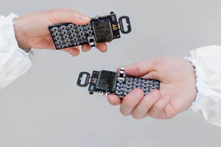 Барабанний синтезатор Teenage Engineering PO-32 Tonic - зображення 3