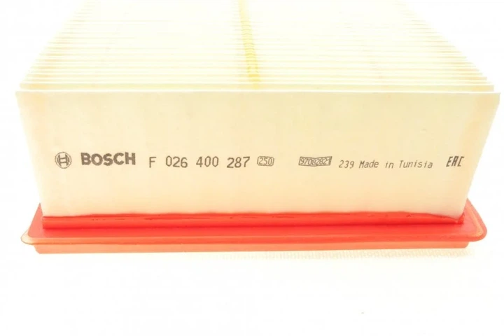 Повітряний фільтр BOSCH F 026 400 287 Audi TT, Q3, Q2, A3, A1; Skoda Octavia, Superb, Kodiaq, Karoq; Seat Leon; Volkswagen Touran, T-Roc, Golf, Passat, Tiguan 5QM129620A, 5Q0129620C, 5QM129620 - изображение 6
