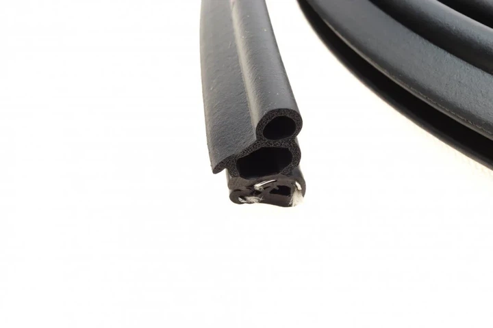 Ущільнювач дверей AUTOTECHTEILE 100 6921 AUTOTECHTEILE 100 6921 6906970298, A6906970298 - изображение 4
