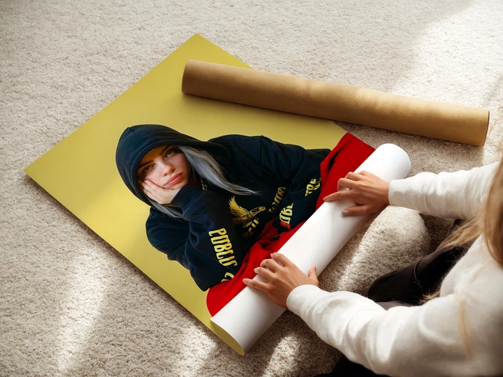 Постер Билли Айлиш в красных штанах, Billie Eilish, A3 42×30 см (id3867) - изображение 3