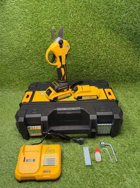 Акумуляторний секатор Krafftec Germany 48V 6Ah професійний садовий інструмент для обрізки гілок з довговічним акумулятором та ергономічною рукояткою - изображение 7