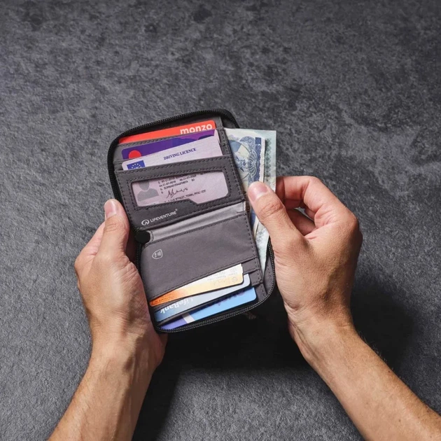 Гаманець Lifeventure Recycled RFID Bi-Fold Wallet Grey - зображення 9