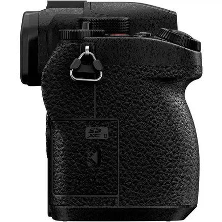 Фотоапарат Panasonic Lumix DC-G97 Body (DC-G97E) - Фото 5 Фотоапарат Panasonic Lumix DC-G97 Body (DC-G97E) - зображення 5