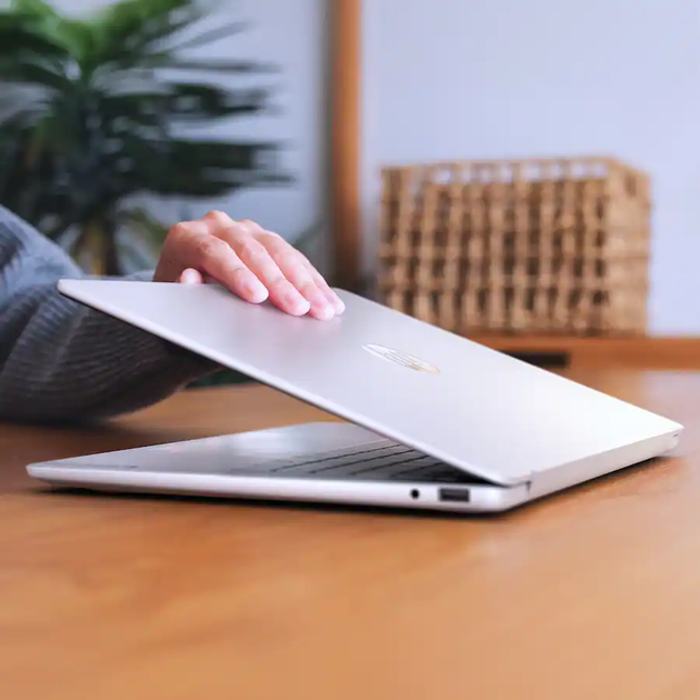 Ноутбук HP Omnibook 3 14-hz0005dx Glacier Silver 14" IPS 1920x1200 60 Гц / Qualcomm Snapdragon X1-26-100 / Qualcomm Adreno / RAM 16 ГБ / LPDDR5x / SSD 512 ГБ / Windows 11 Home / 1.35 кг (D0VR2UA) - изображение 4
