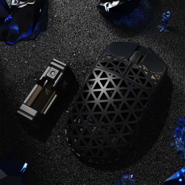 Игровая мышь ATTACK SHARK R5 Ultra Black (PAW3950MAX, 8000 Гц, 39 г, 2.4G/Bluetooth/USB-C) - изображение 9