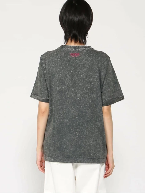 Футболка хлопковая женская Guess Ss Cn Quiero Amor Tee W6GI16-K3036-F90A S Black Acid Wash (7621235997311) - изображение 4