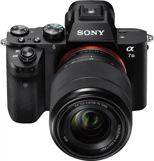 Бездзеркальний фотоапарат Sony Alpha A7 III Kit SEL2870 28-70mm f/3.5-5.6 OSS FE (ILCE7M3KB) - Фото 3 Бездзеркальний фотоапарат Sony Alpha A7 III Kit SEL2870 28-70mm f/3.5-5.6 OSS FE (ILCE7M3KB) - изображение 3