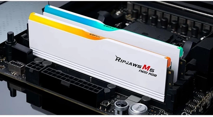 Оперативна пам'ять G.Skill DDR5-6000 32768MB PC5-48000 (Kit of 2x16384MB) Ripjaws M5 Neo RGB White (F5-6000J3636F16GX2-RM5NRW) - Фото 2 Оперативна пам'ять G.Skill DDR5-6000 32768MB PC5-48000 (Kit of 2x16384MB) Ripjaws M5 Neo RGB White (F5-6000J3636F16GX2-RM5NRW) - зображення 2