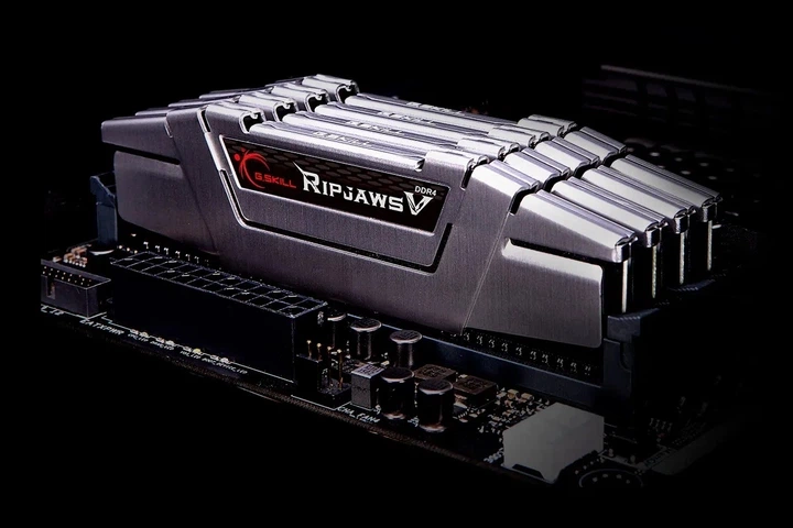 Модуль пам`ятi DDR4 2x16GB/3600 G.Skill Ripjaws V Black (F4-3600C18D-32GVK) - зображення 2