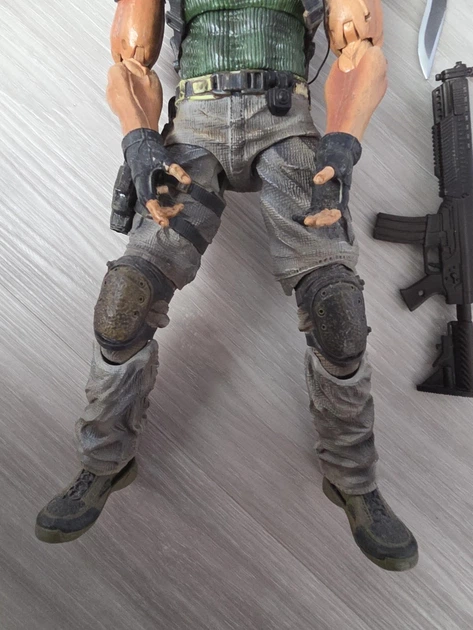 Колекційна фігурка Chris Redfield Resident evil 5 Biohazard - зображення 13