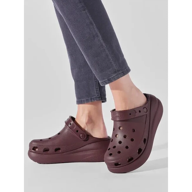 Сабо крокси шльопанці жіночі Crocs Classic Crush Clog розмір EUR 36-37, US M4 W6,23 см Dark Cherry Вишневий - изображение 5