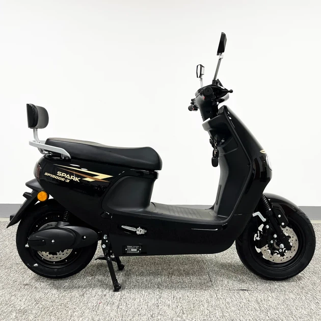 Электроскутер Spark SP1500E-3 (Черный) - изображение 3