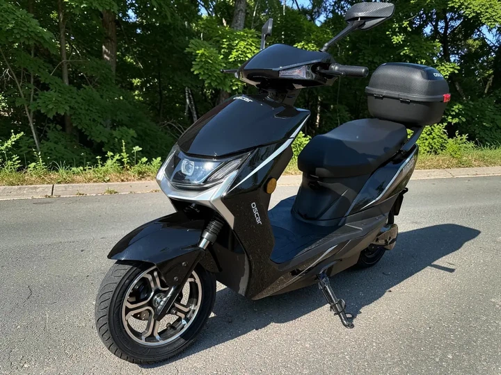 Электроскутер Oscar Mirage GT-15 (1500 Вт, 72V / 25Ah, Графен) - изображение 3