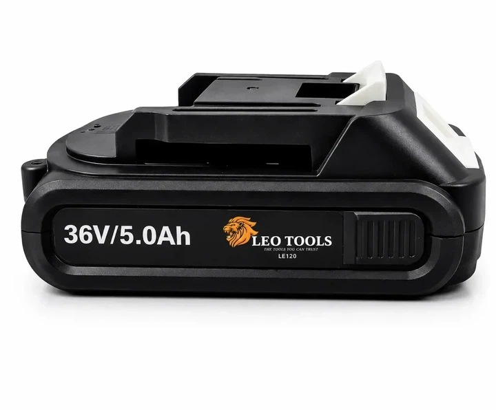 Аккумуляторная мойка высокого давления LEO TOOLS 36V (2 аккумулятора 5Ah, 30 бар, бесщеточная) в чемодане - изображение 7
