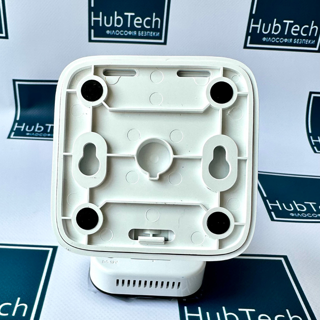2 МП IP AcuSense відеокамера з мікрофоном та Wi-Fi Hikvision DS-2CD2423G2-IW(W) (2.8мм) - изображение 2